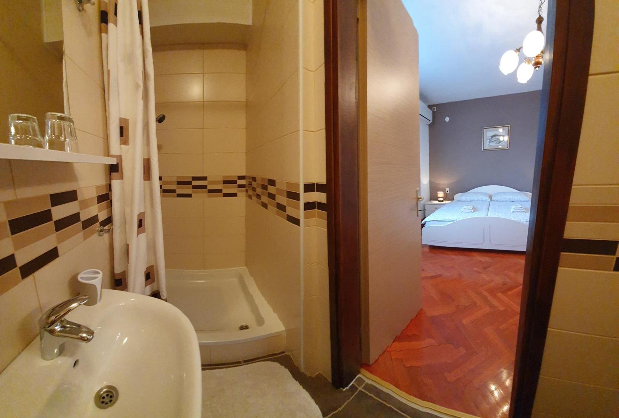 Guesthouse Vila 斯诺基 外观 照片