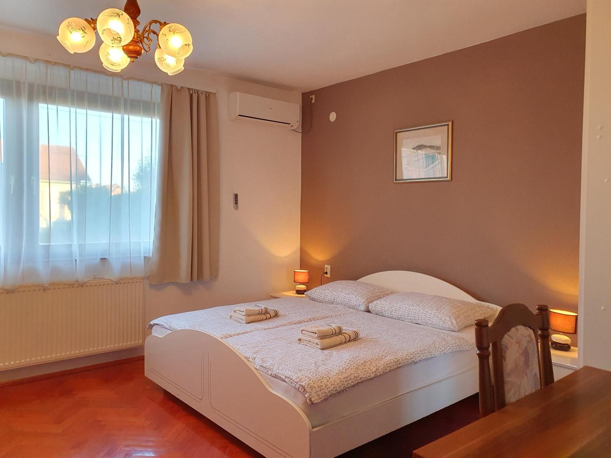 Guesthouse Vila 斯诺基 外观 照片