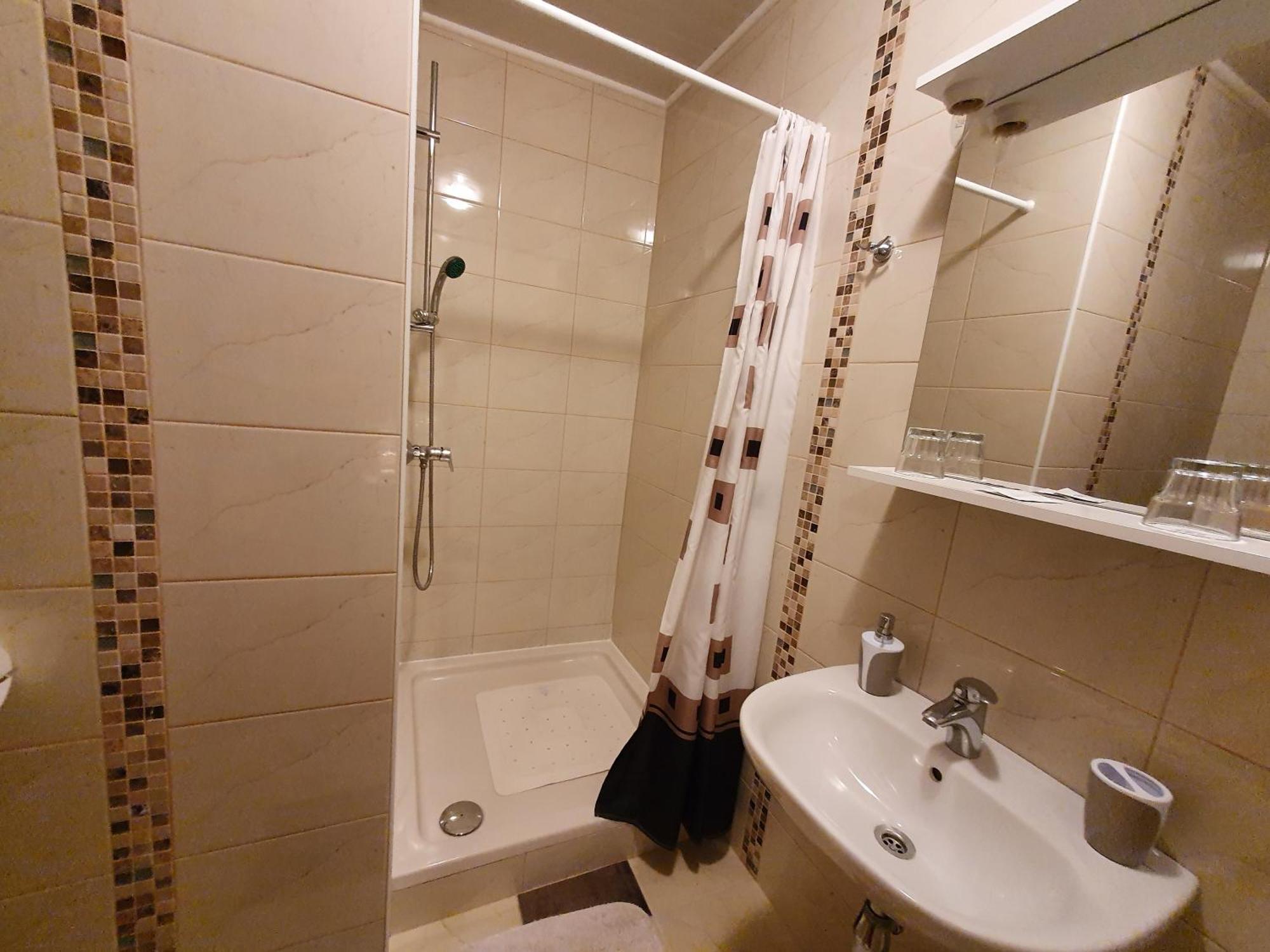Guesthouse Vila 斯诺基 外观 照片