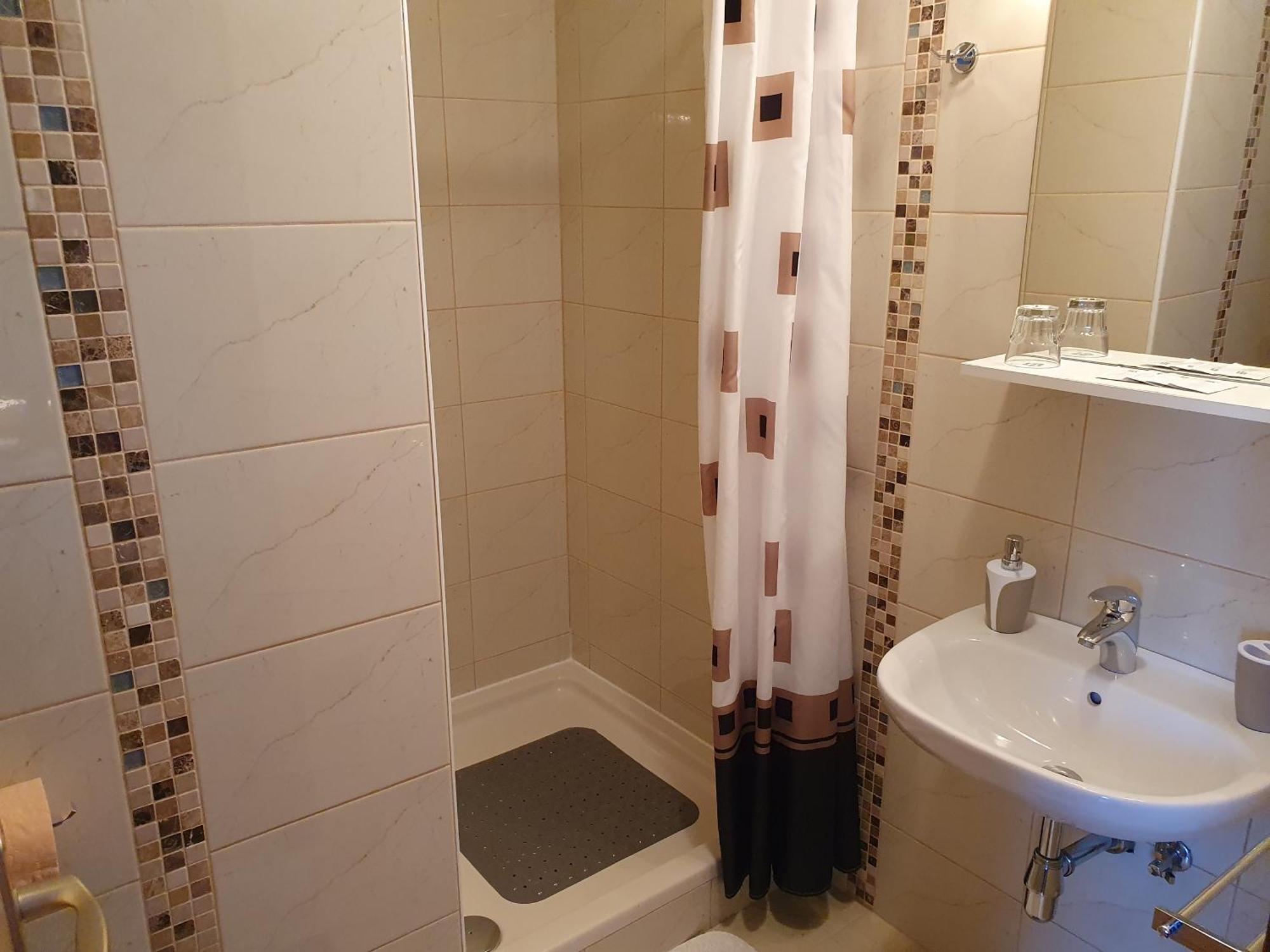 Guesthouse Vila 斯诺基 外观 照片